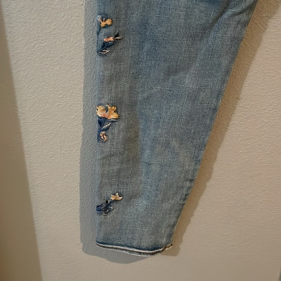 Driftwood Jackie High Rise Embroidered Jeans size 32 - Picture 5 of 6